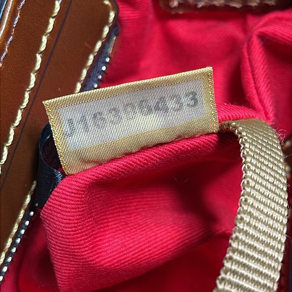 DOONEY & BOURKE DERBY PEBBLE LEATHER SHOULDER BAG - Picture 16 of 16